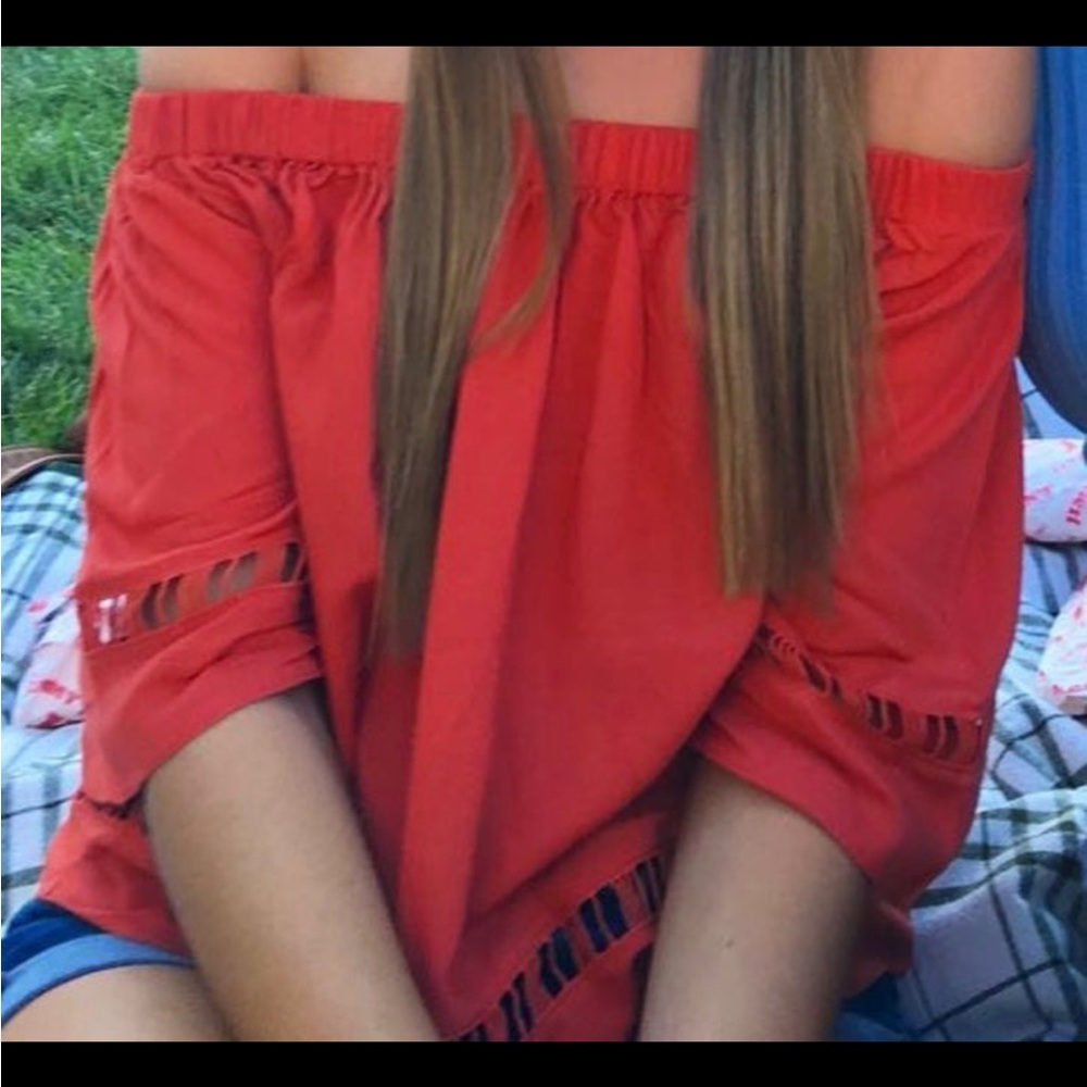 off shoulder crop top
